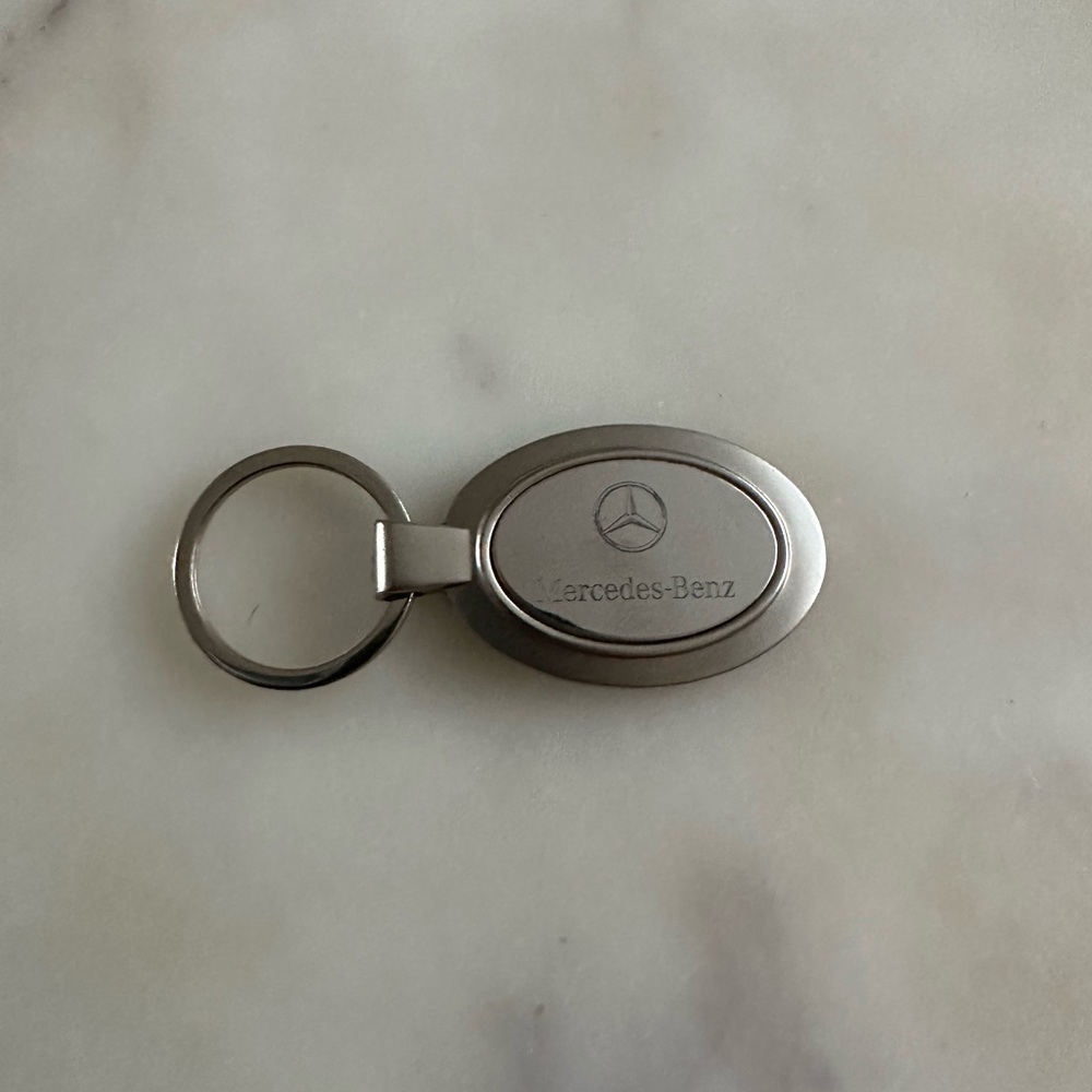 Mercedes-Benz Stainless Steel Oval Keyholder